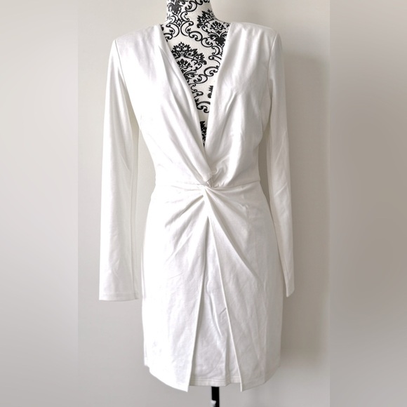 Adelyn Rae Deep V Neck Twist Knot Front Long Sleeve Dress Soft White S - Picture 1 of 7